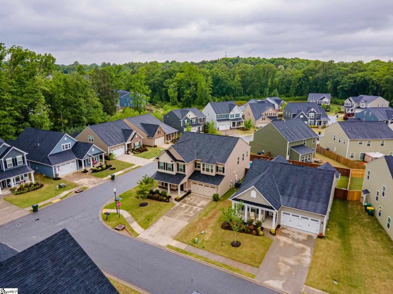 Property image 3 at 401 Fieldsview Lane, Simpsonville, SC 29681