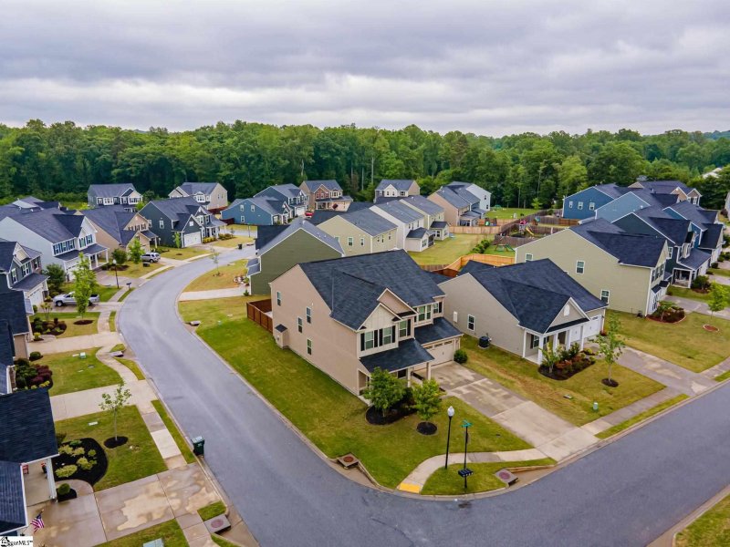 Property image 4 at 401 Fieldsview Lane, Simpsonville, SC 29681
