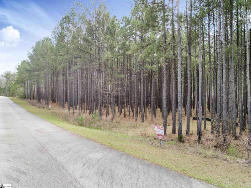 Property image 3 at 823 Audubon Place, Iva, SC 29655