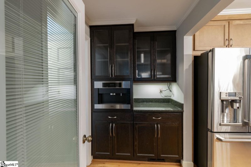 Property image 3 at 10 Meadow Lane, Greenville, SC 29615