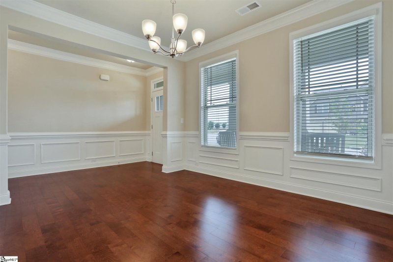 Property image 3 at 301 Bald Eagle Court, Taylors, SC 29687