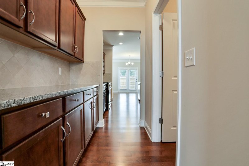 Property image 4 at 301 Bald Eagle Court, Taylors, SC 29687