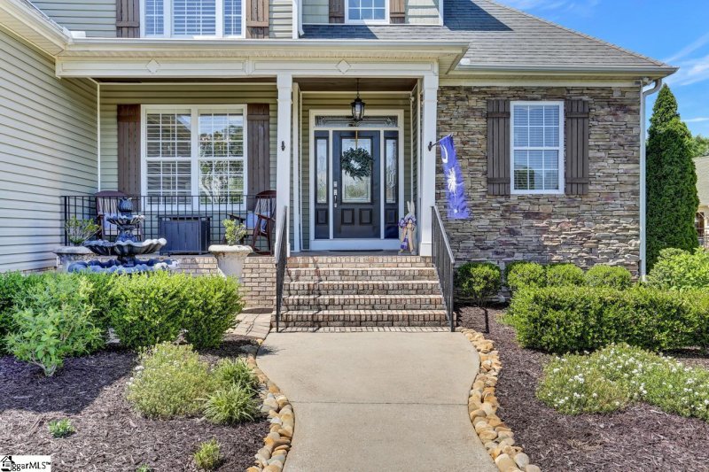 Property image 2 at 614 Dills Farm Way, Greer, SC 29651