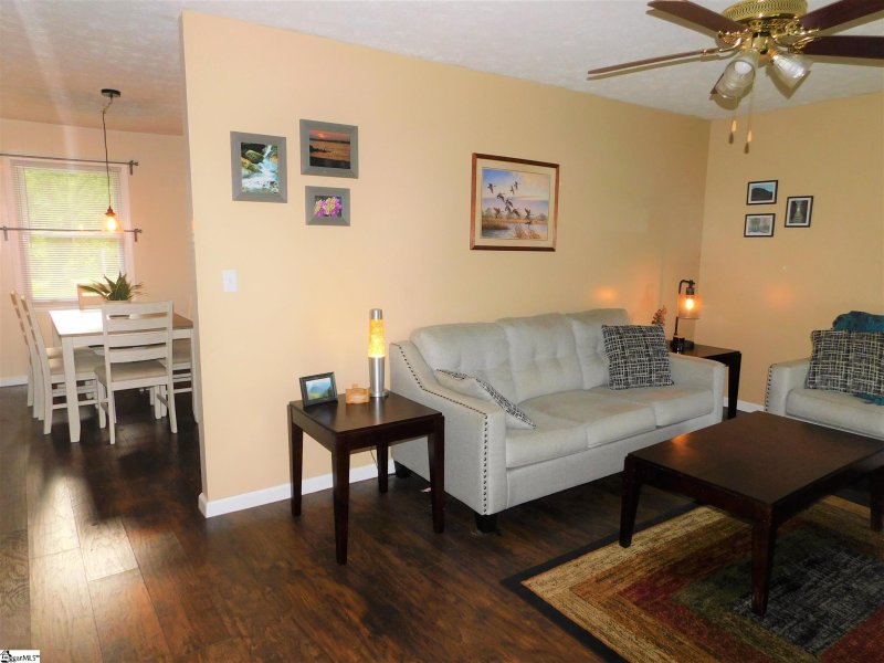 Property image 3 at 4 Gavin Place, Taylors, SC 29687