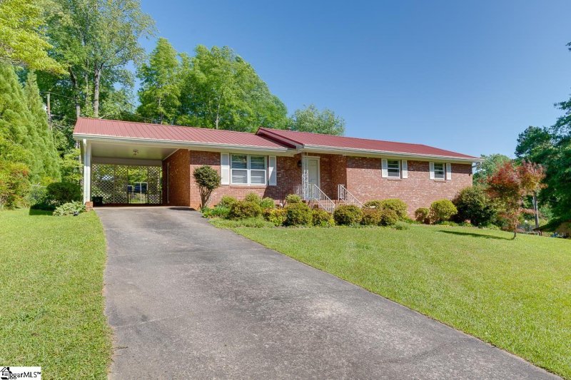 Property image 2 at 117 Kennedy Street, Easley, SC 29642