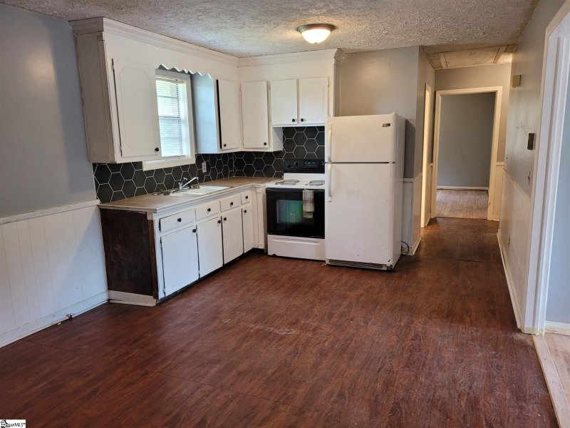 Property image 4 at 108 Alpha Drive, Greenville, SC 29605