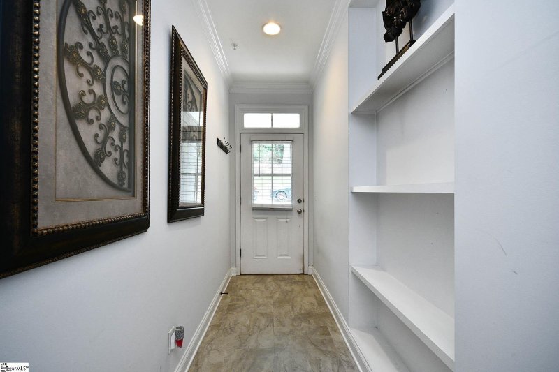 Property image 3 at 6 Edge Court, Greenville, SC 29609