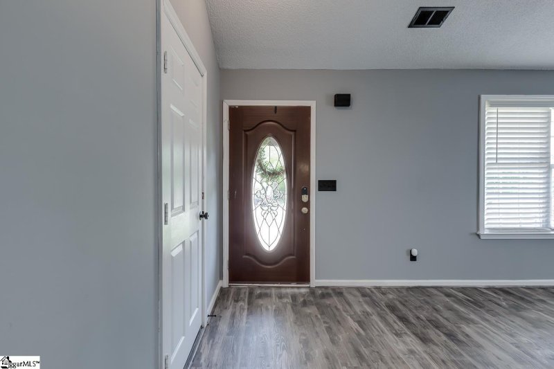 Property image 3 at 117 Meadow Hill Way, Taylors, SC 29687