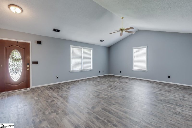 Property image 4 at 117 Meadow Hill Way, Taylors, SC 29687