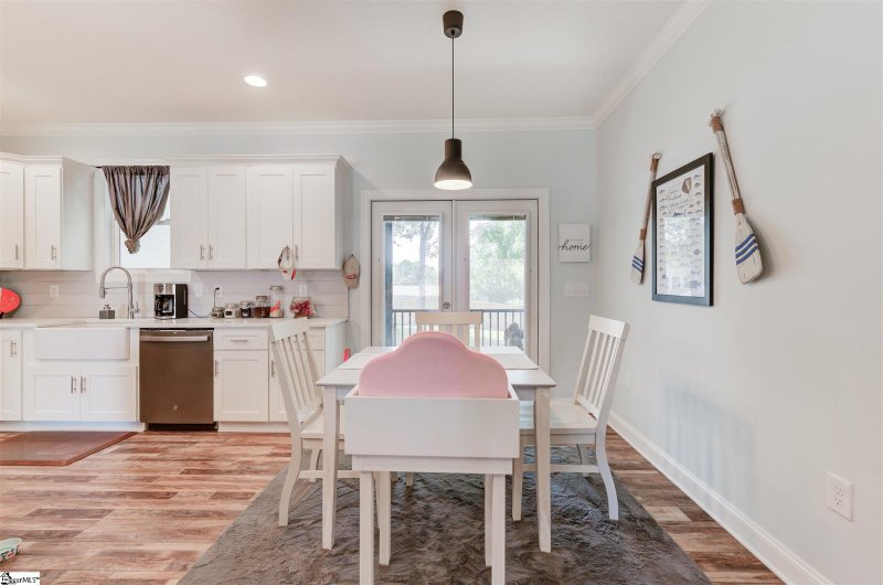 Property image 4 at 203 Woodfield Drive, Easley, SC 29642