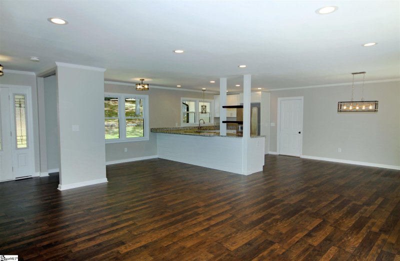 Property image 5 at 35 Carolina Way, Fountain Inn, SC 29644