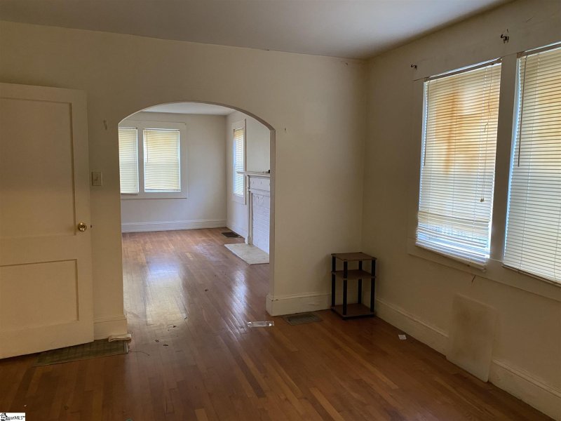 Property image 5 at 606 John B White Sr Boulevard, Spartanburg, SC 29306