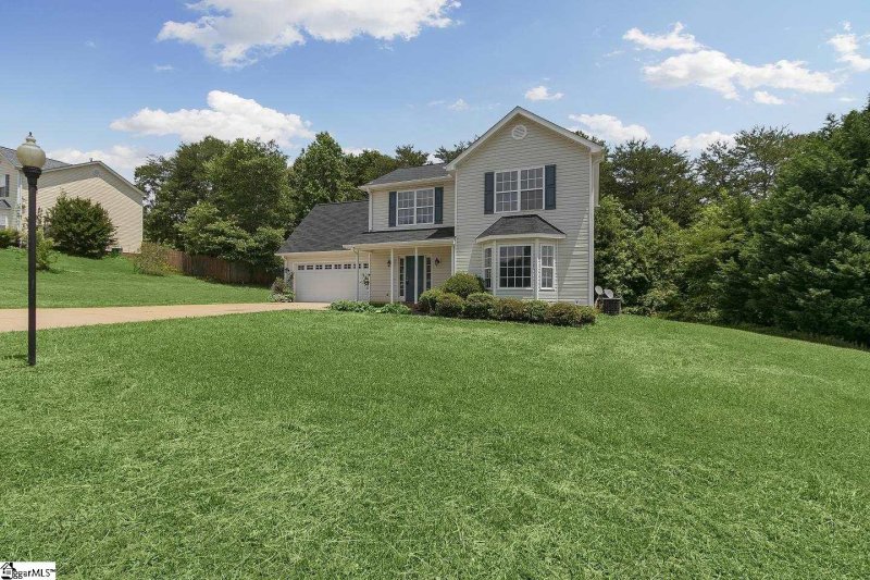 Property image 2 at 220 Andella Drive, Greer, SC 29651