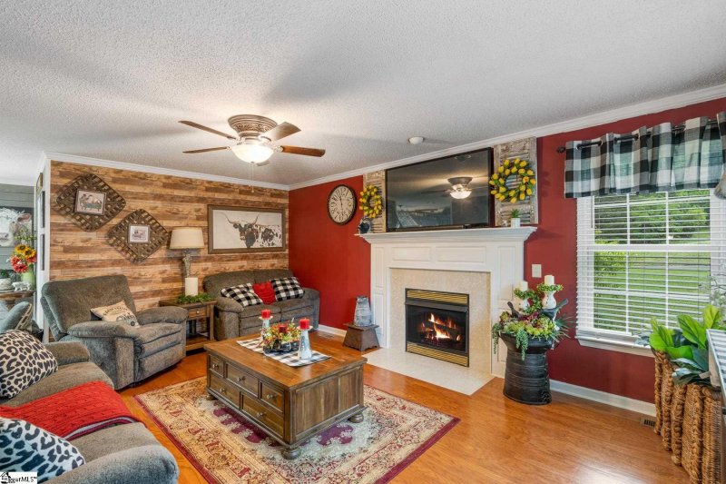 Property image 4 at 205 Old Colony Lane, Moore, SC 29369