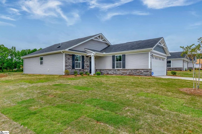 Property image 2 at 938 Riverland Woods Trail, Boiling Springs, SC 29316