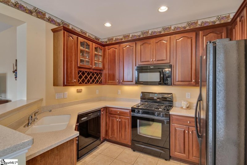 Property image 2 at 121 Raven Hill Way, Piedmont, SC 29673