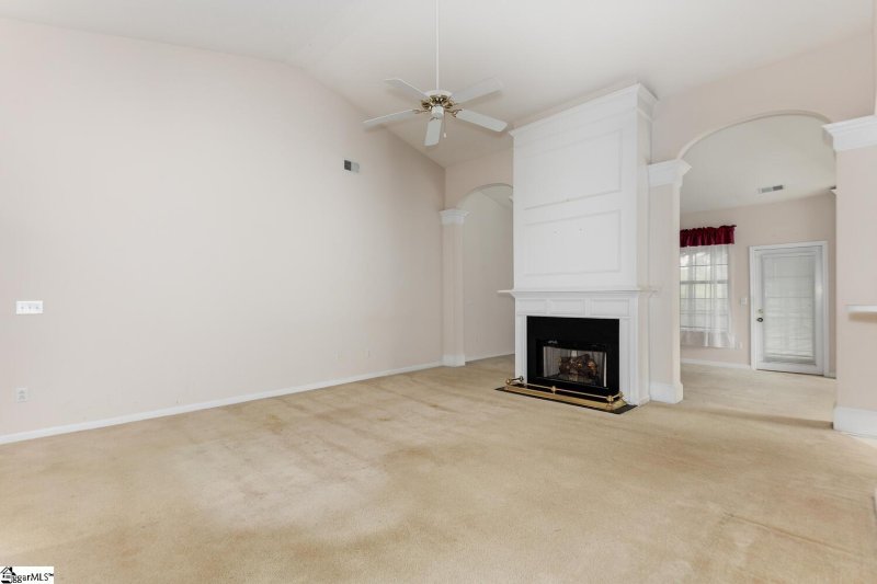 Property image 4 at 184 Birkhall Circle, Greenville, SC 29605