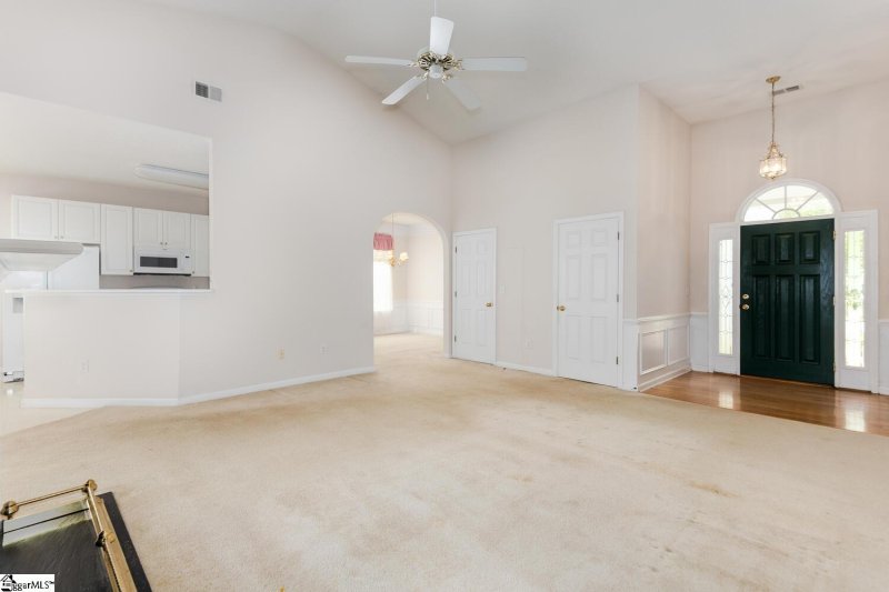 Property image 5 at 184 Birkhall Circle, Greenville, SC 29605