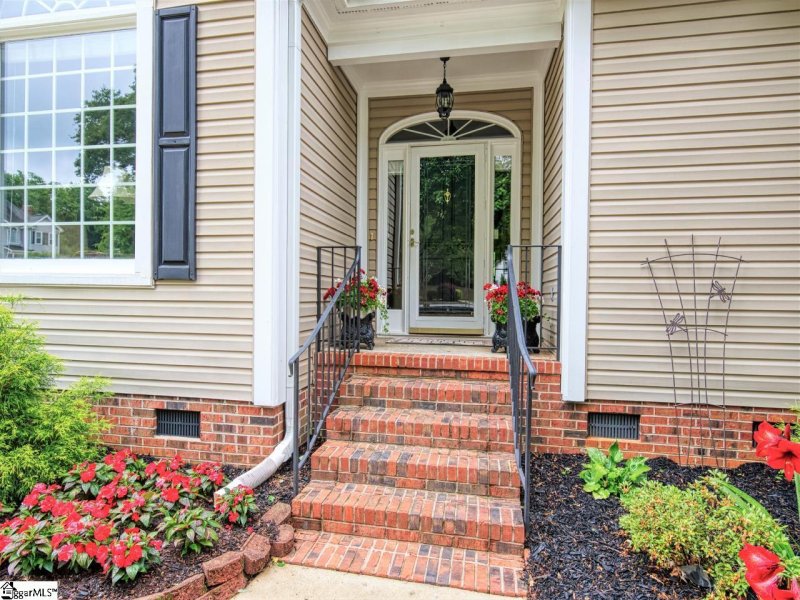 Property image 2 at 3 Periwinkle Court, Greenville, SC 29615