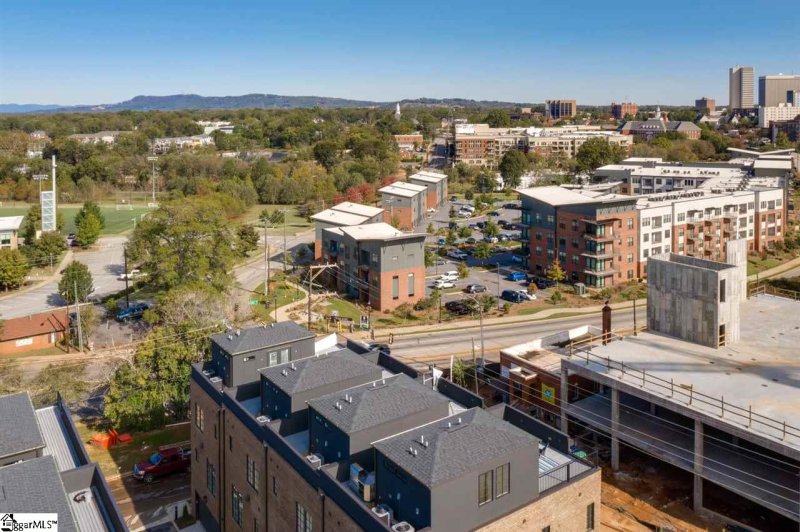 Property image 2 at 2 Logan Street, Greenville, SC 29601