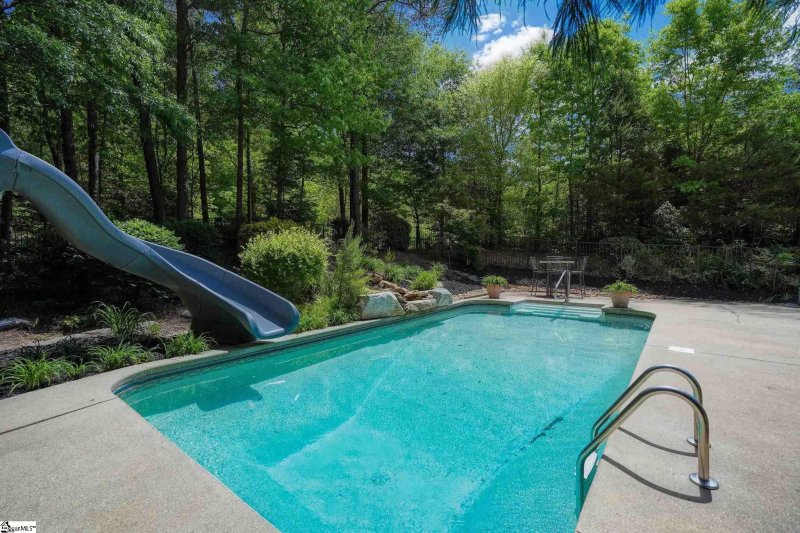 Property image 2 at 1219 Bradford Creek Lane, Taylors, SC 29687