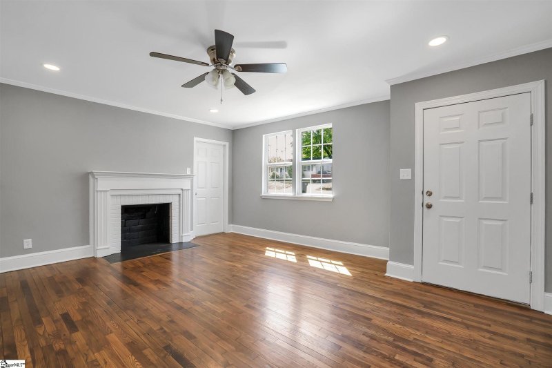 Property image 3 at 1 Mayo Drive, Greenville, SC 29605