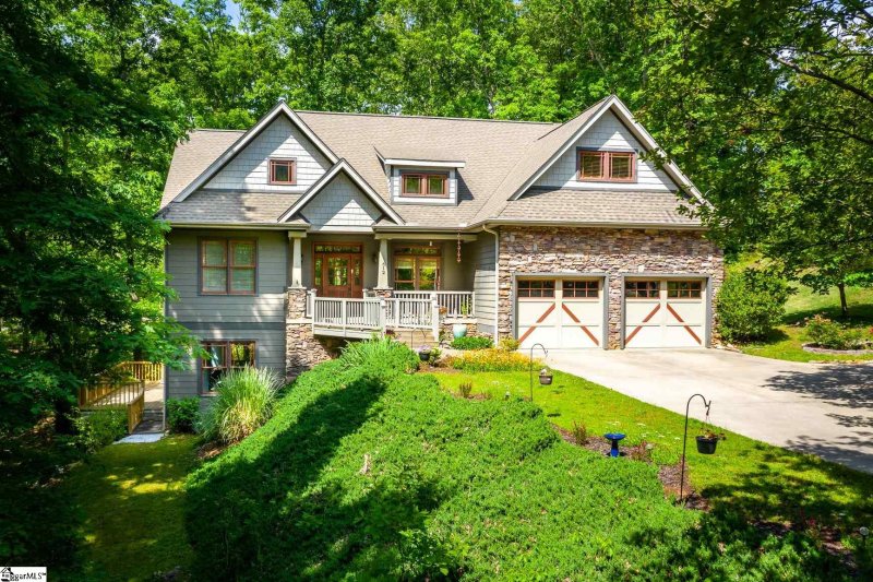 612 Scharlin Drive