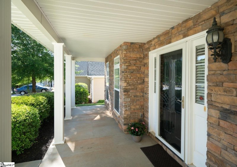 Property image 5 at 204 Silver Run Lane, Greenville, SC 29607