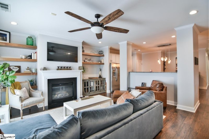 Property image 4 at 21 Davis Keats Drive, Greenville, SC 29607
