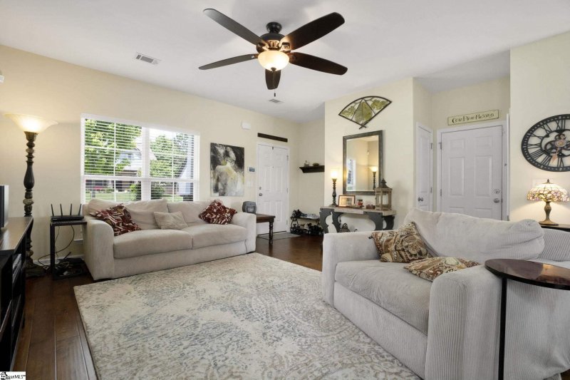 Property image 3 at 250 E Pyrenees Drive, Lyman, SC 29365