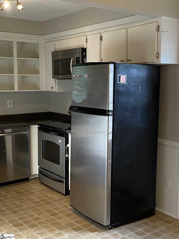 Property image 2 at 418 Cloverdale Lane, Simpsonville, SC 29681