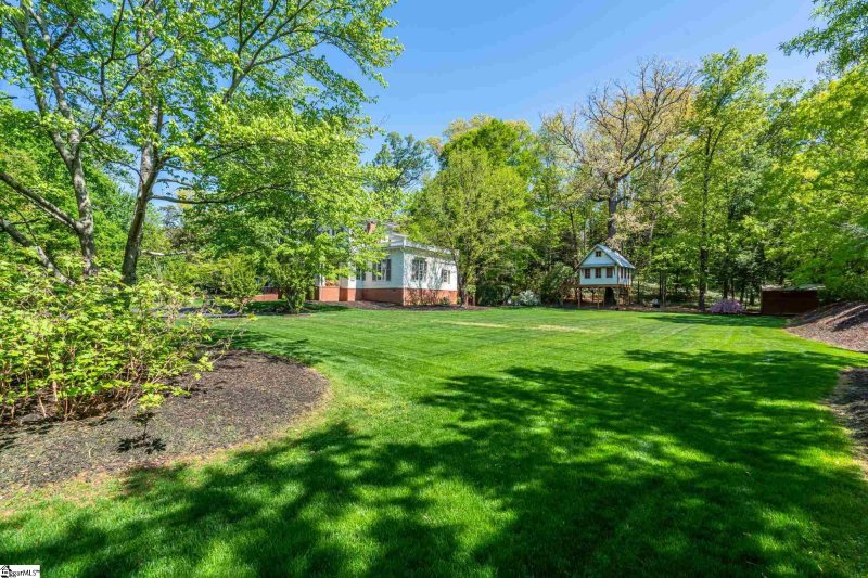 Property image 3 at 8 Bennett Street, Greenville, SC 29601