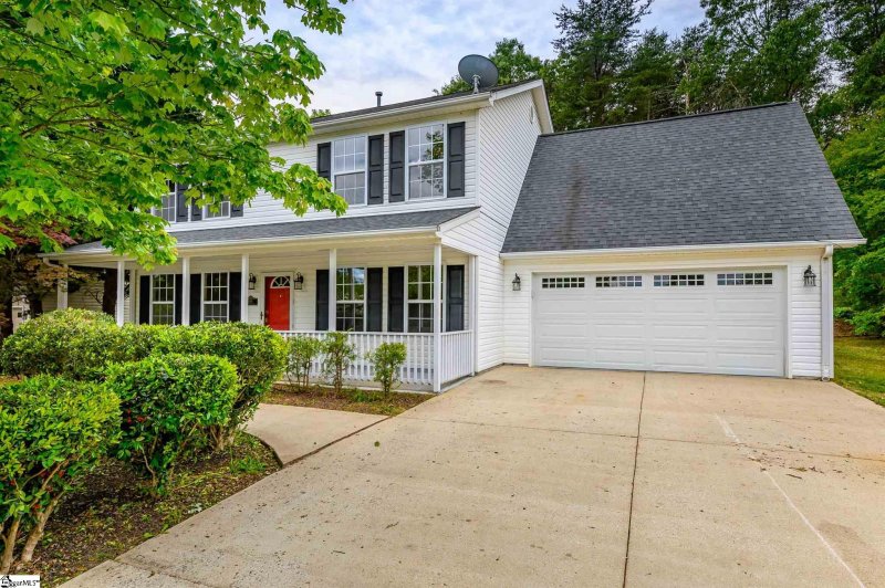 Property image 3 at 306 Lily Pond Lane, Taylors, SC 29687