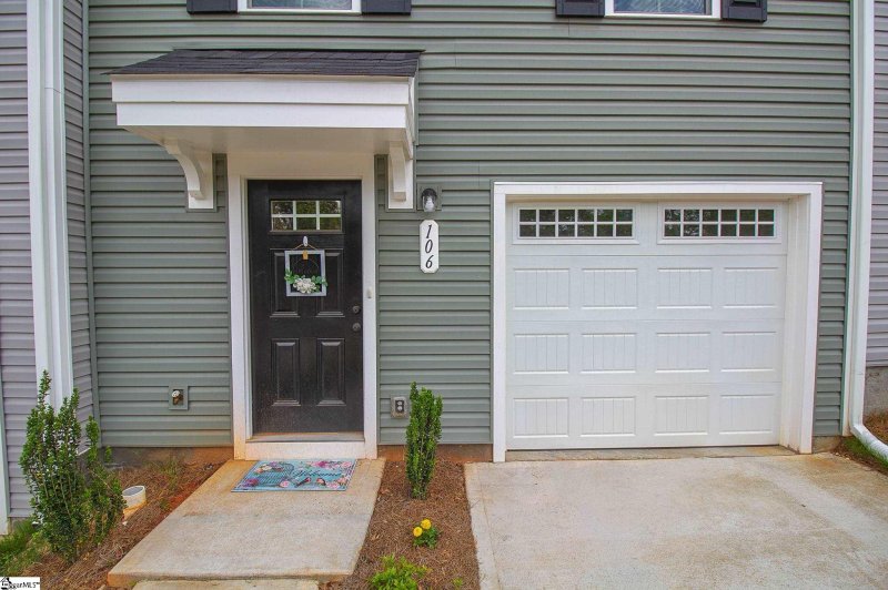 Property image 3 at 106 Brooklane Court, Easley, SC 29642