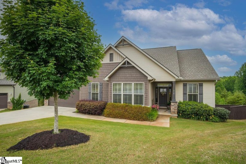 Property image 2 at 516 Tineke Way, Travelers Rest, SC 29690