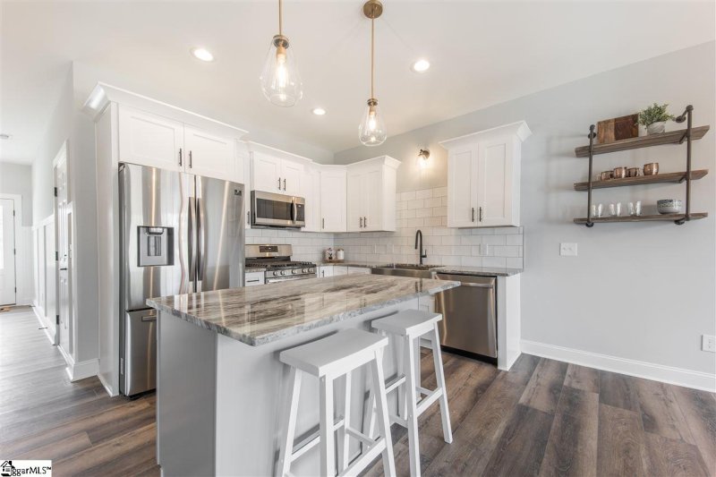 Property image 5 at 126 PARK Avenue, Greer, SC 29651