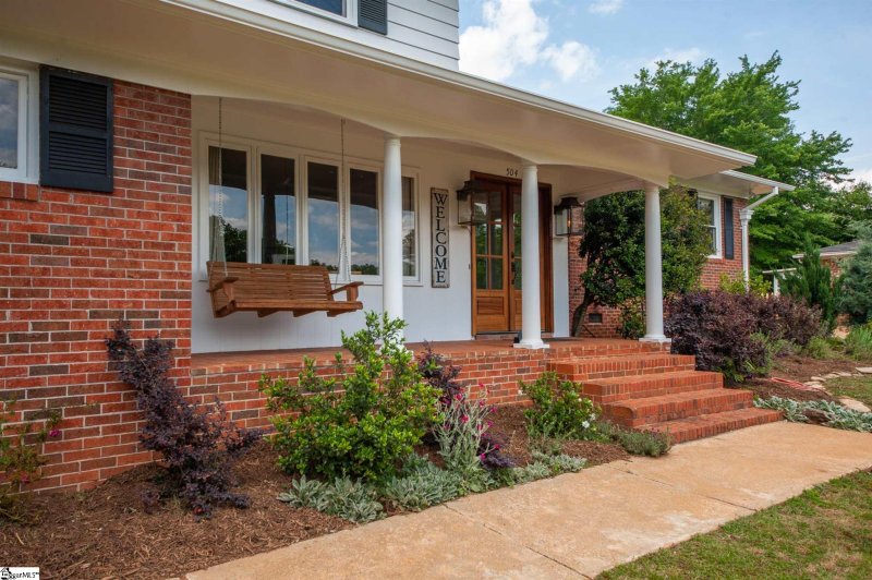 Property image 2 at 504 Eastcliffe Way, Greenville, SC 29611
