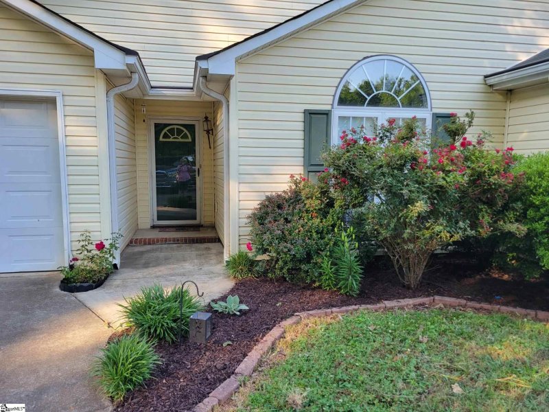 Property image 3 at 3 Point Hope Court, Greenville, SC 29605