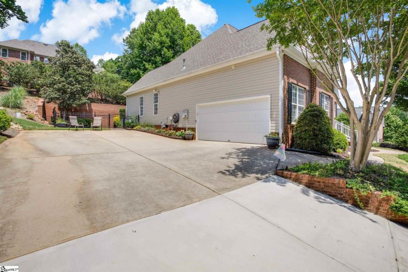 Property image 3 at 104 Beckworth Drive, Taylors, SC 29687-6461