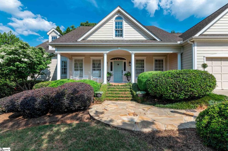 Property image 2 at 219 Sheffield Road, Greer, SC 29651-1026