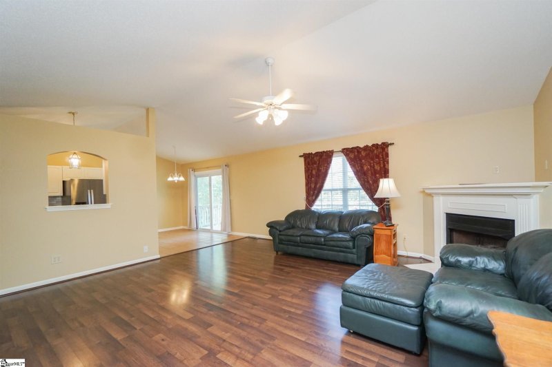 Property image 3 at 817 Canton Court, Greer, SC 29651