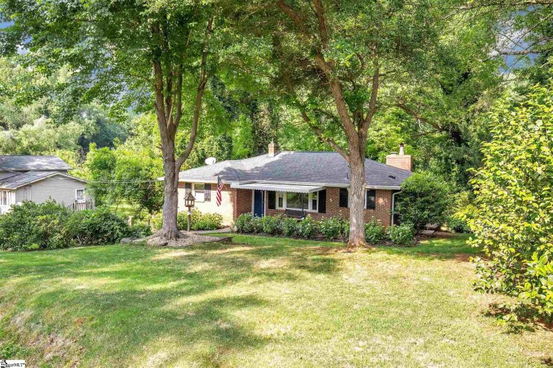Property image 3 at 122 Montis Drive, Greenville, SC 29617