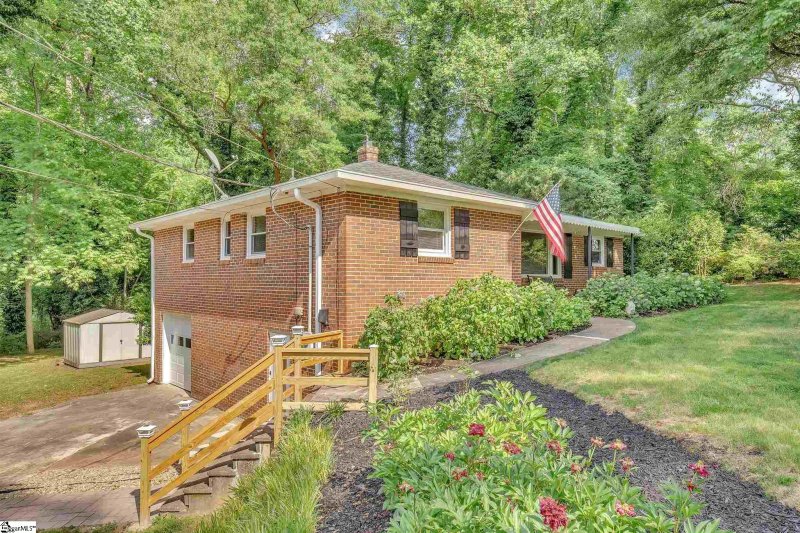 Property image 5 at 122 Montis Drive, Greenville, SC 29617