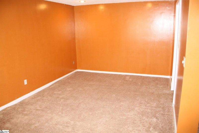 Property image 4 at 111 Eisenhower Street, Easley, SC 29642