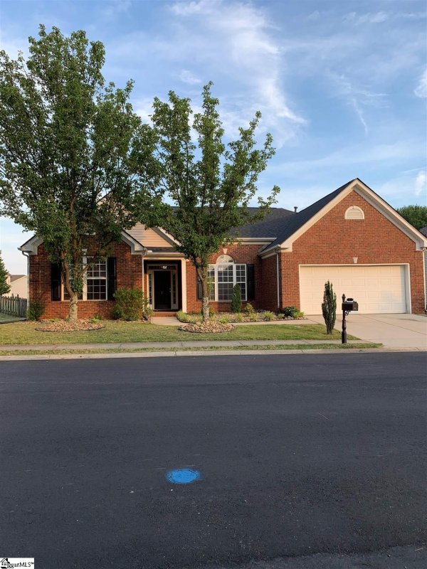 Property image 3 at 27 Surrywood Drive, Greenville, SC 29607