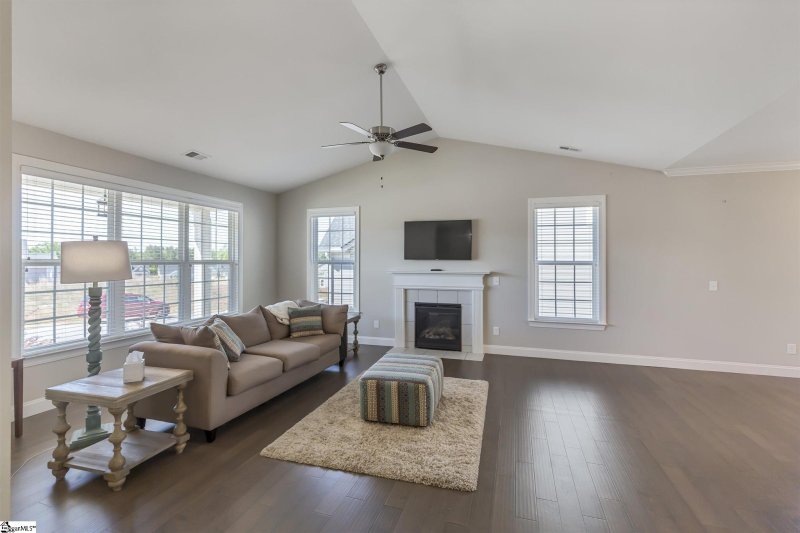 Property image 3 at 400 Saybrooke Lane, Anderson, SC 29621