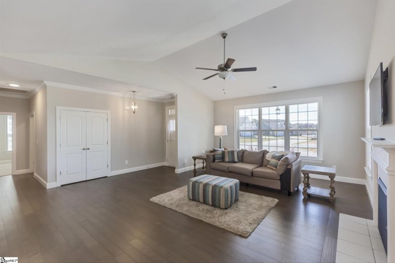 Property image 5 at 400 Saybrooke Lane, Anderson, SC 29621