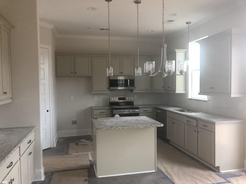 Property image 2 at 206 Boulder Drive, Piedmont, SC 29673