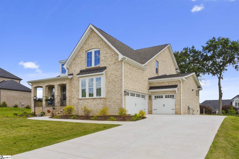 Property image 3 at 130 Enclave Drive, Greer, SC 29651