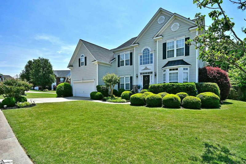 Property image 2 at 1002 Veray Court, Simpsonville, SC 29681